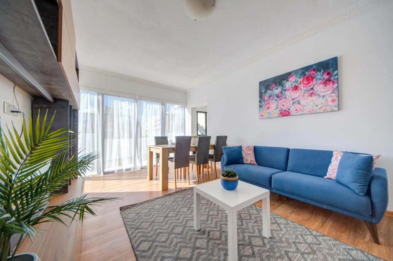 Fleur Court - Sliema 4 Bedroom Side Seaviews Apartments And Penthouse By Shortletsmalta
