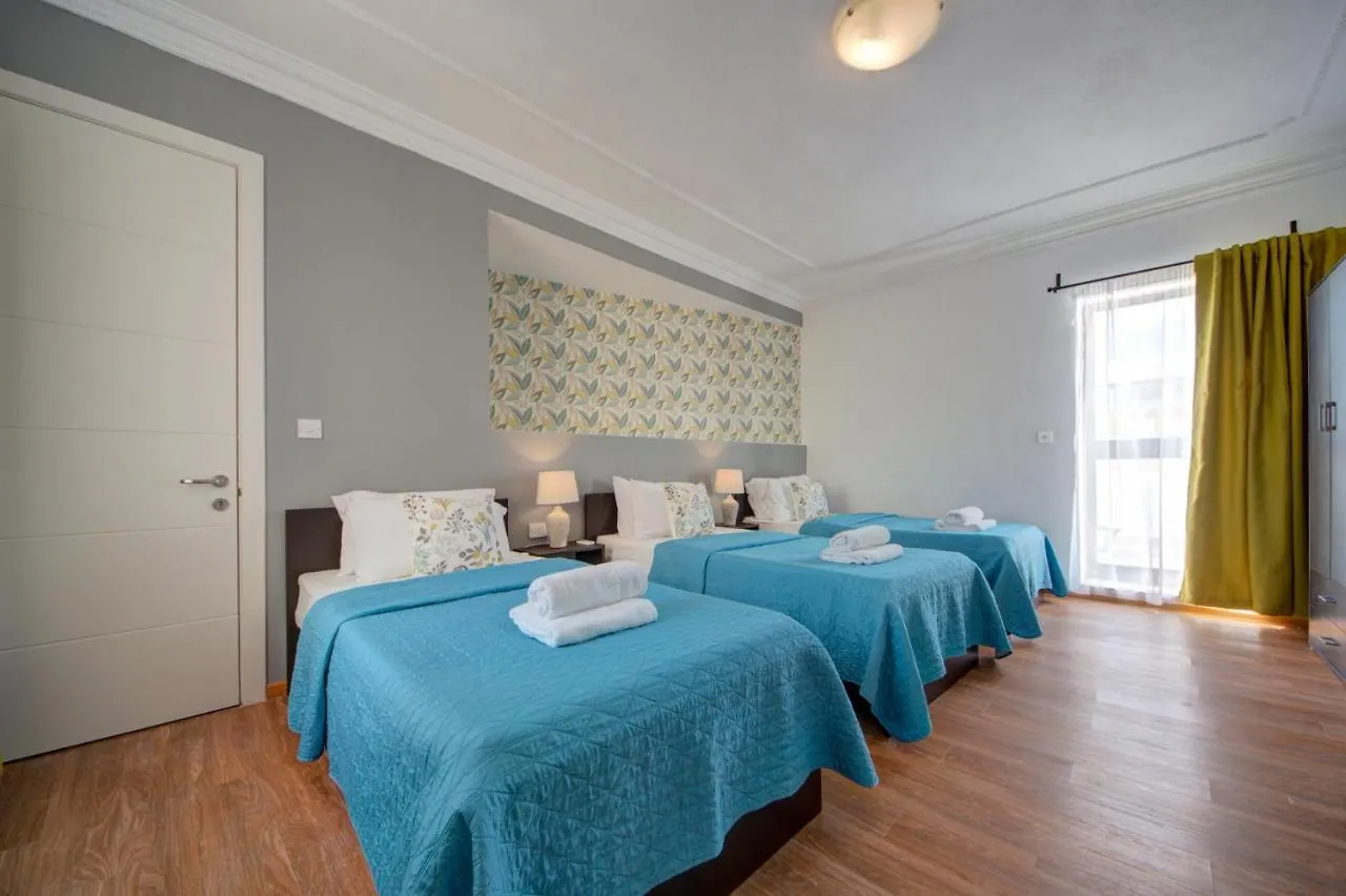 Fleur Court - Sliema 4 Bedroom Side Seaviews Apartments And Penthouse By Shortletsmalta