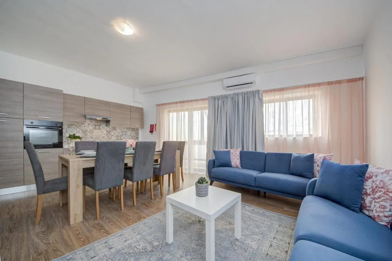 Fleur Court - Sliema 4 Bedroom Side Seaviews Apartments And Penthouse By Shortletsmalta مالطا