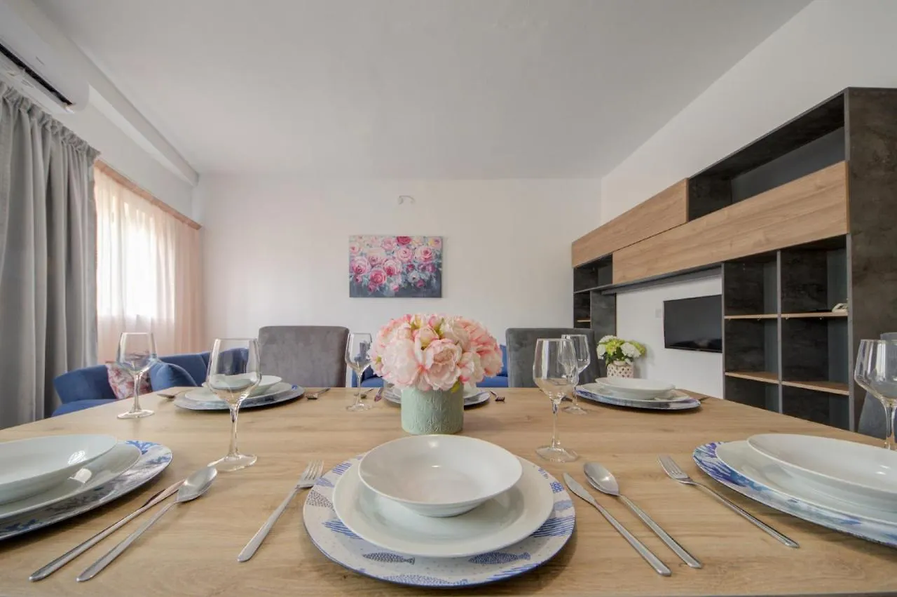Fleur Court - Sliema 4 Bedroom Side Seaviews Apartments And Penthouse By Shortletsmalta مالطا